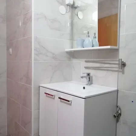 Apartman Happy 3 *